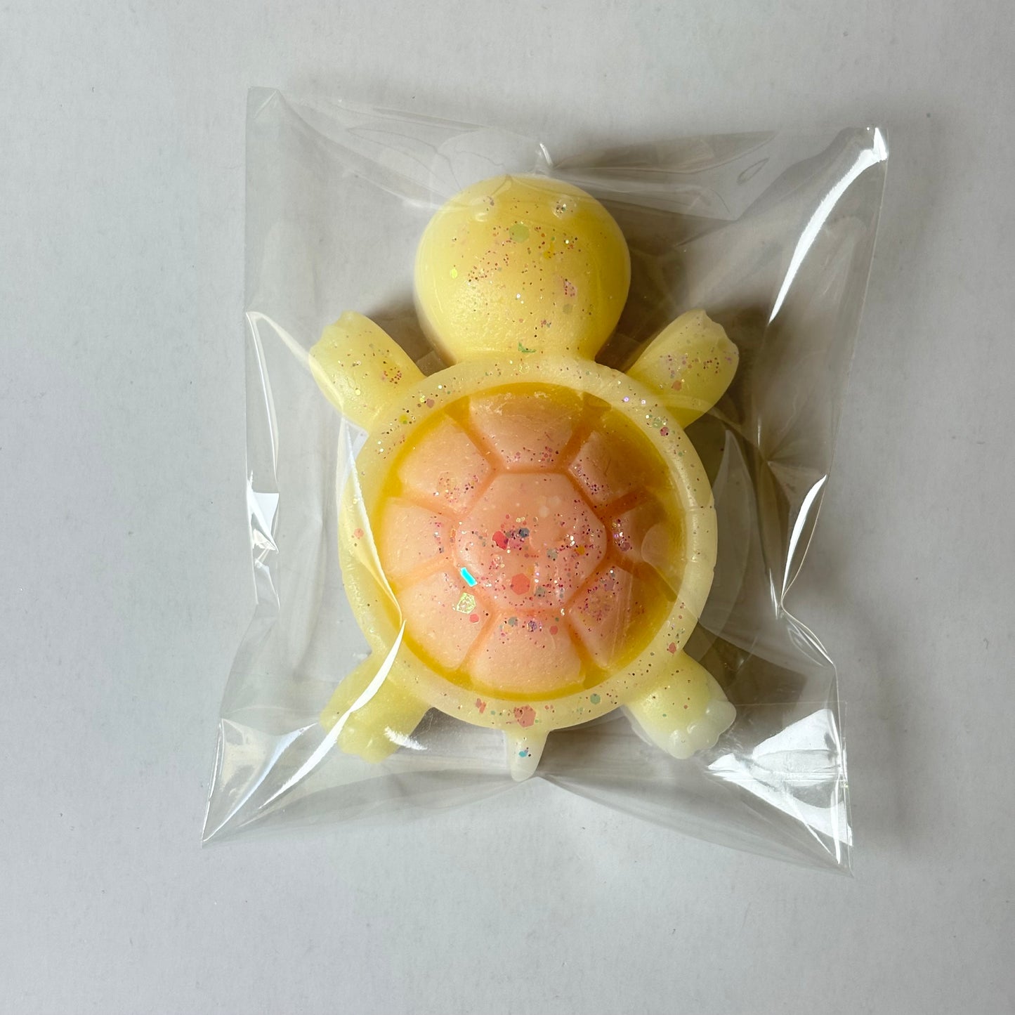 MELTS THAT MATTER - Lenny Pink Tulips & White Jasmine Scented Wax Melt Turtle