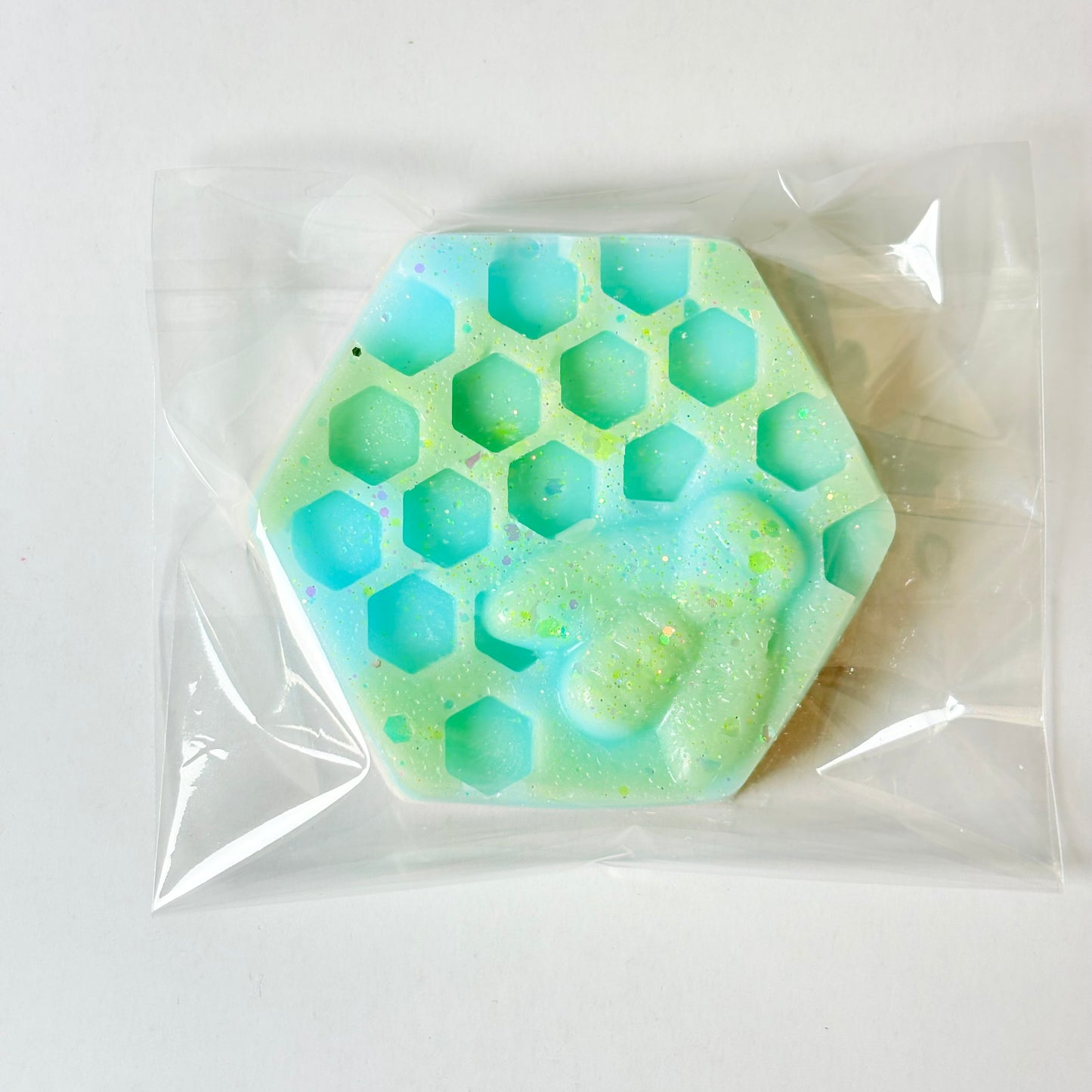 MELTS THAT MATTER -New Books Scented Wax Melt Honeycomb